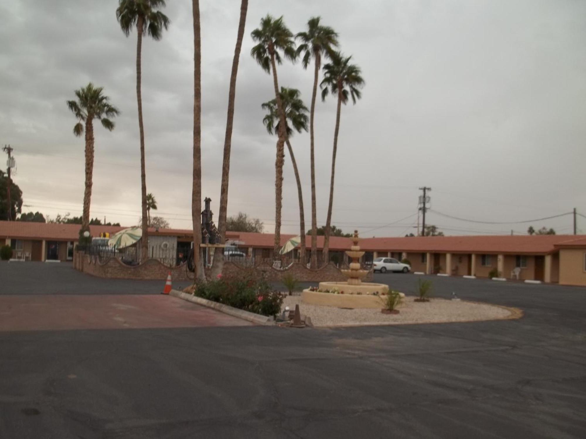 Hacienda Motel Yuma Bagian luar foto