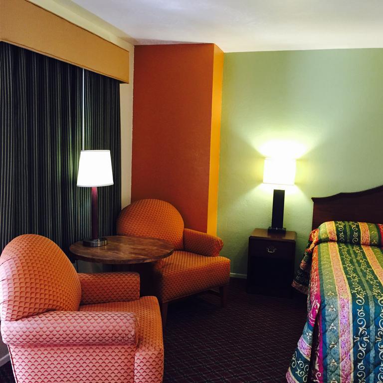 Hacienda Motel Yuma Bagian luar foto